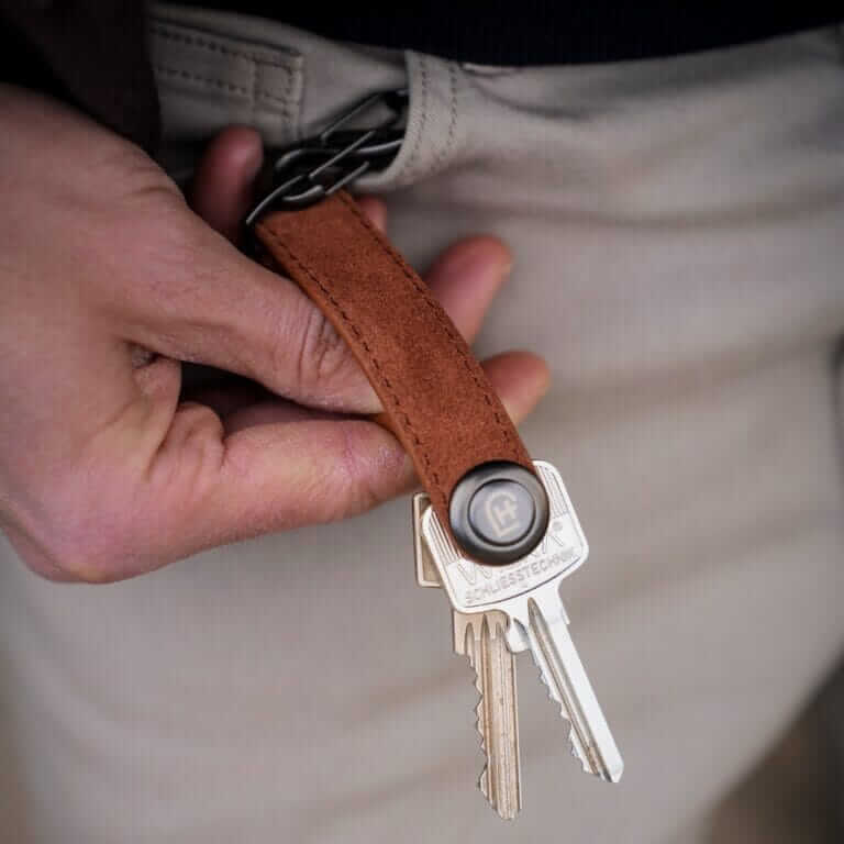 key organizer suede camel