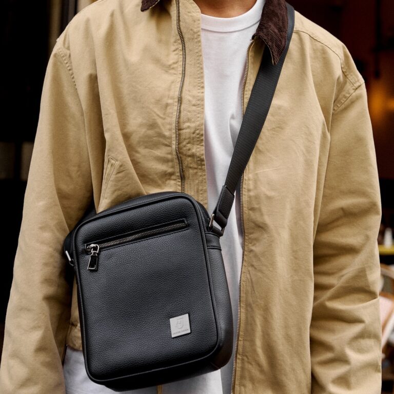Reporter Bag w kolorze czarnym