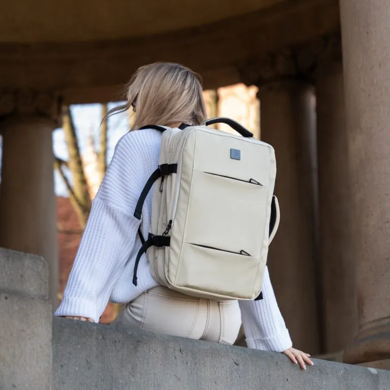 Travel backpack w kolorze sand