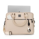 torba na laptopa w kolorze beżowym